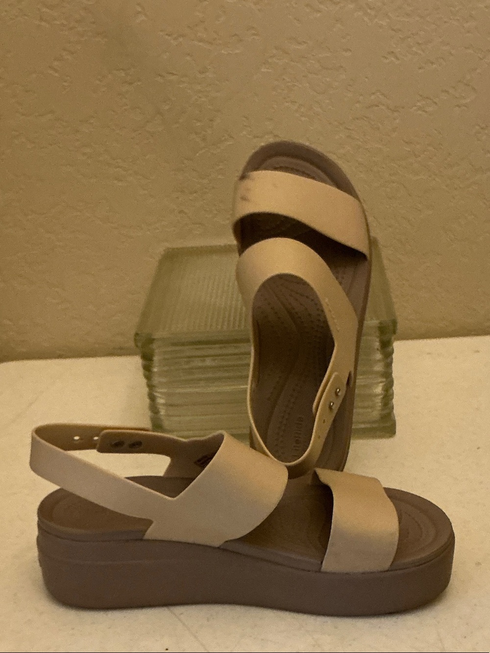 CROCS - LiteRide - Size 8